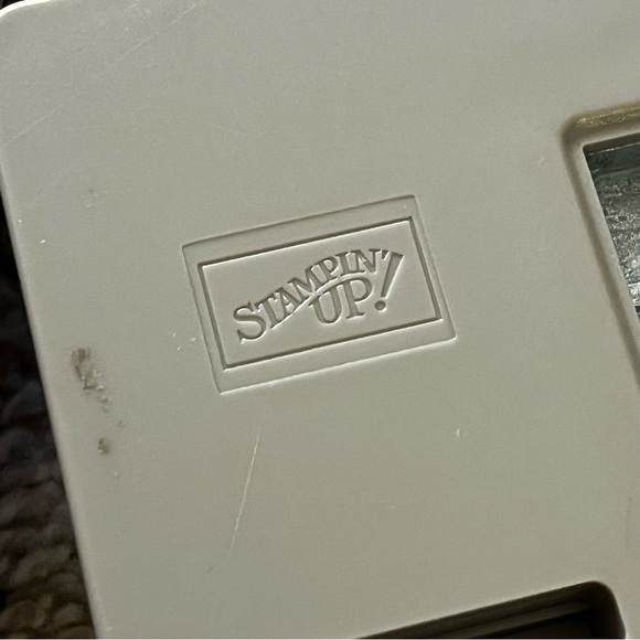 Stampin' Up! Paper Punch: Bow Builder Confetti Flowers Festive Flower Builder 3x - Picture 10 of 11